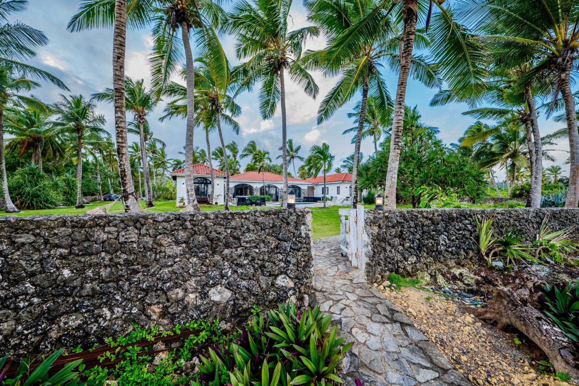 Palm House - Luxury Villa - Samana - Ocean Front Sanchez Exterior photo